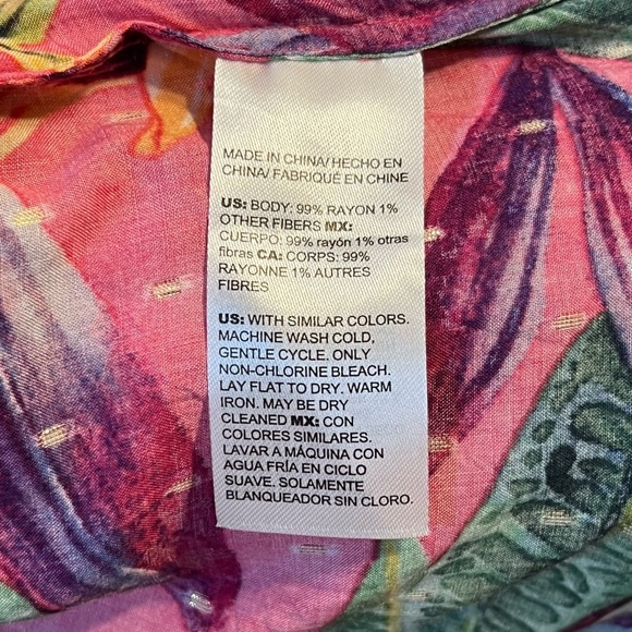 Chico’s Hot Pink Tropical Floral Clip Dot Ruffle Blouse Sparkly V-Neck Sz3/Sz16 - Picture 13 of 13